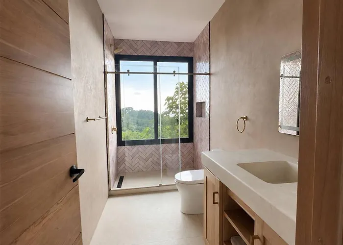 Casa Lakshmi - Luxury Jungle Ocean Retreat