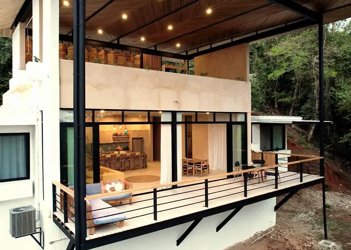 Casa Lakshmi - Luxury Jungle Ocean Retreat *